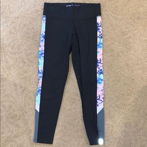 Pink Victoria’s Secret Ultimate Workout Legging